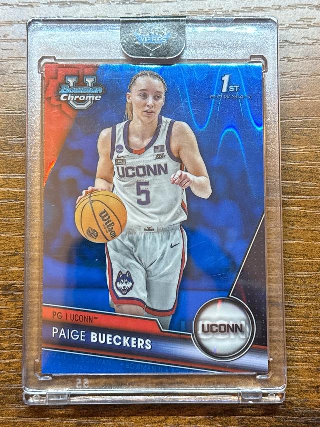 2023-24 Bowman University Chrome Basketball Paige Bueckers Blue Wave /199