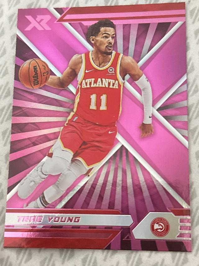 2021-22 Panini Chronicles Basketball Trae Young Base XR Set Pink #400