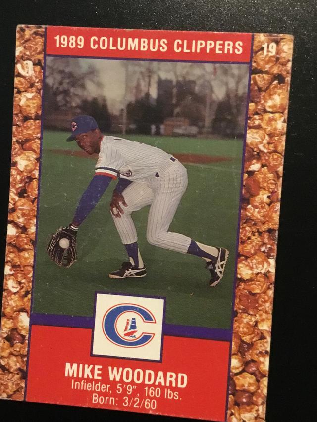 1989 Columbus Clippers Cracker Jack Mike Woodard ﻿Set #19