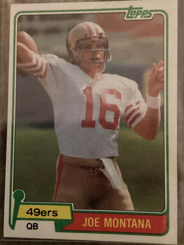 1981 Topps Football Joe Montana Base Set #216