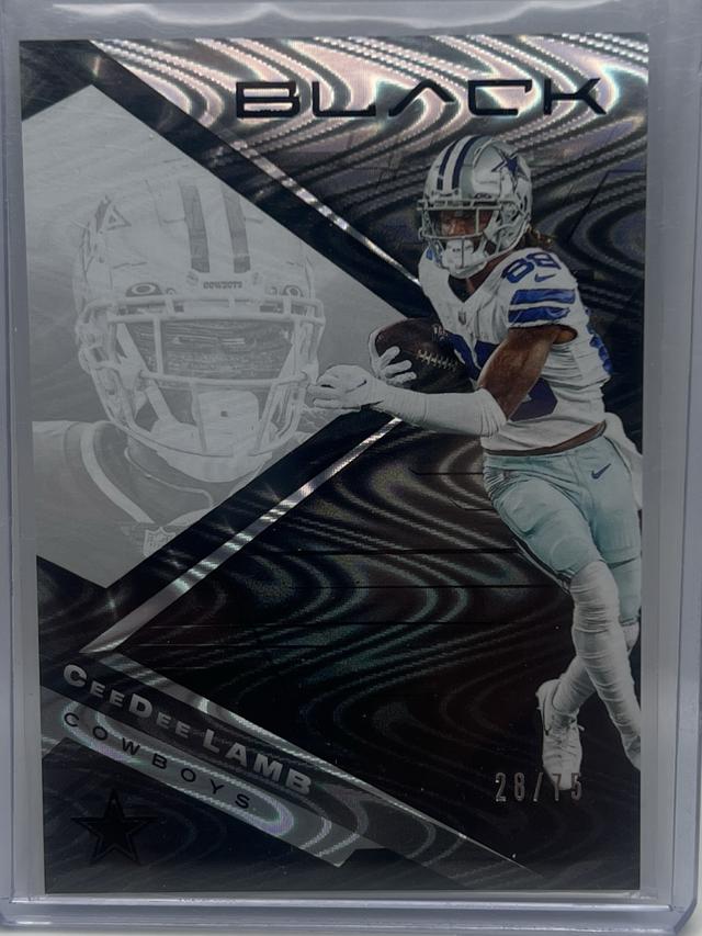 2022 Panini Black CeeDee Lamb Base Set Silver /75 #32