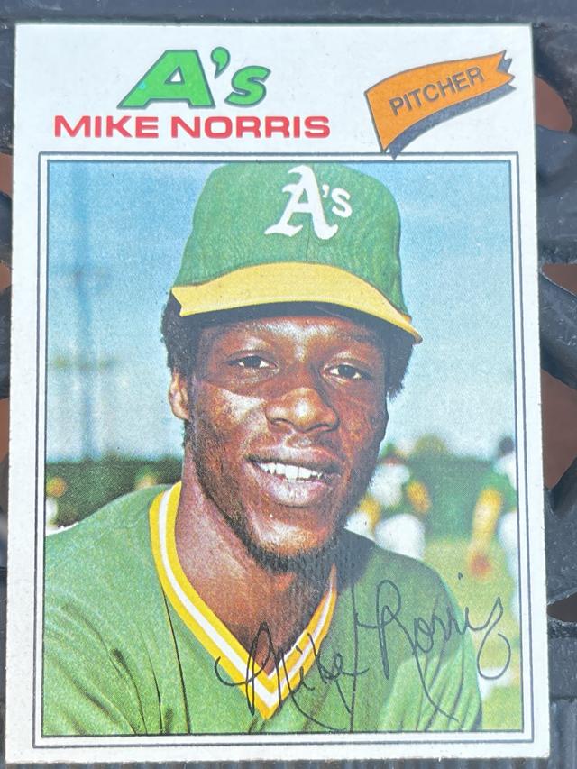 1977 Topps Mike Norris 1977 Topps Baseball Set #284