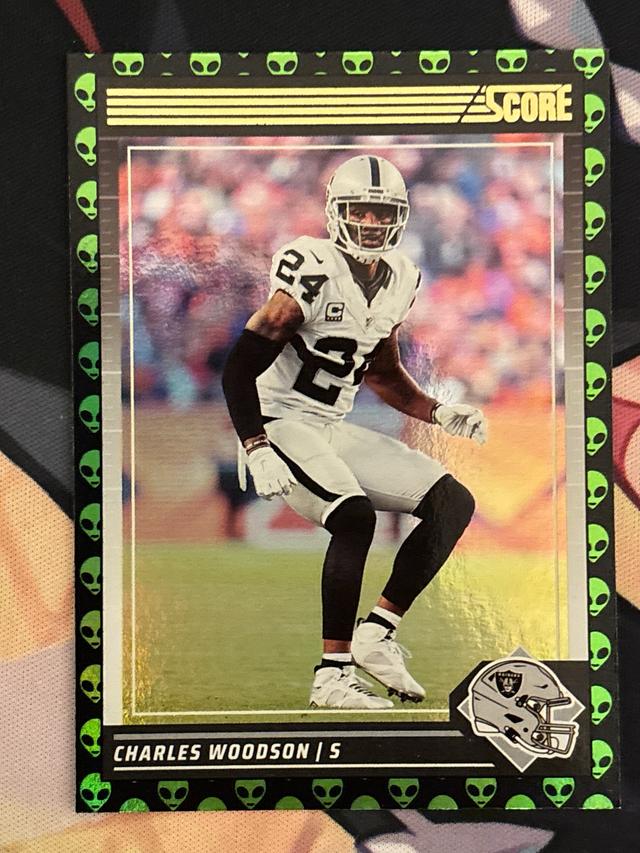 2024 Score Football Charles Woodson ﻿Base Set Extraterrestrial #152