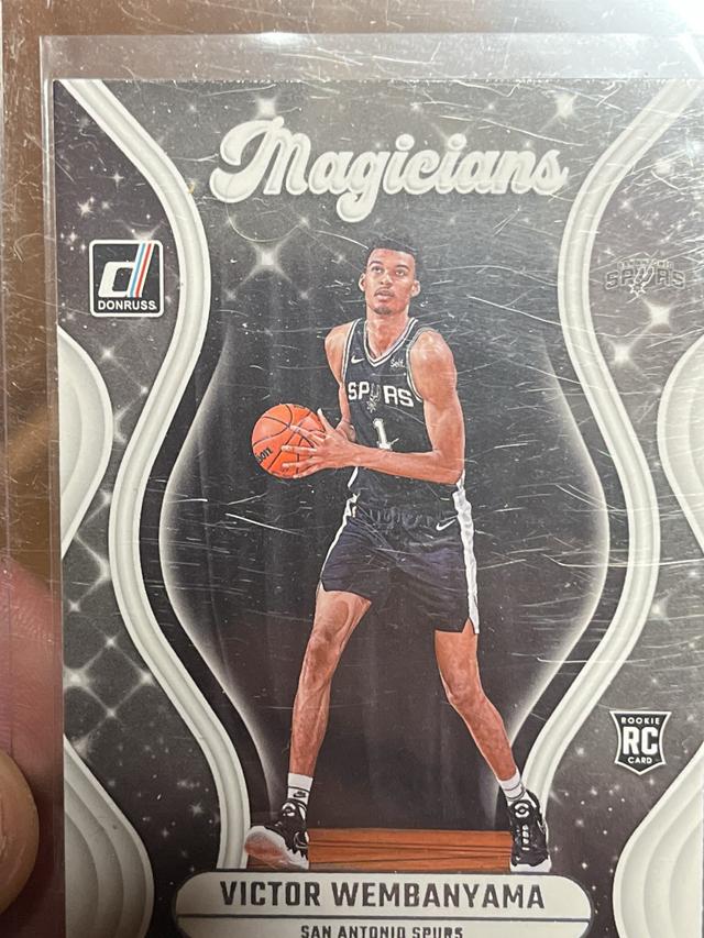 2023-24 Donruss Victor Wembanyama Magicians #1