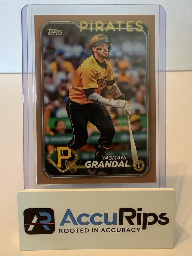 2024 Topps Update Yasmani Grandal ﻿Gold /2024 #US333