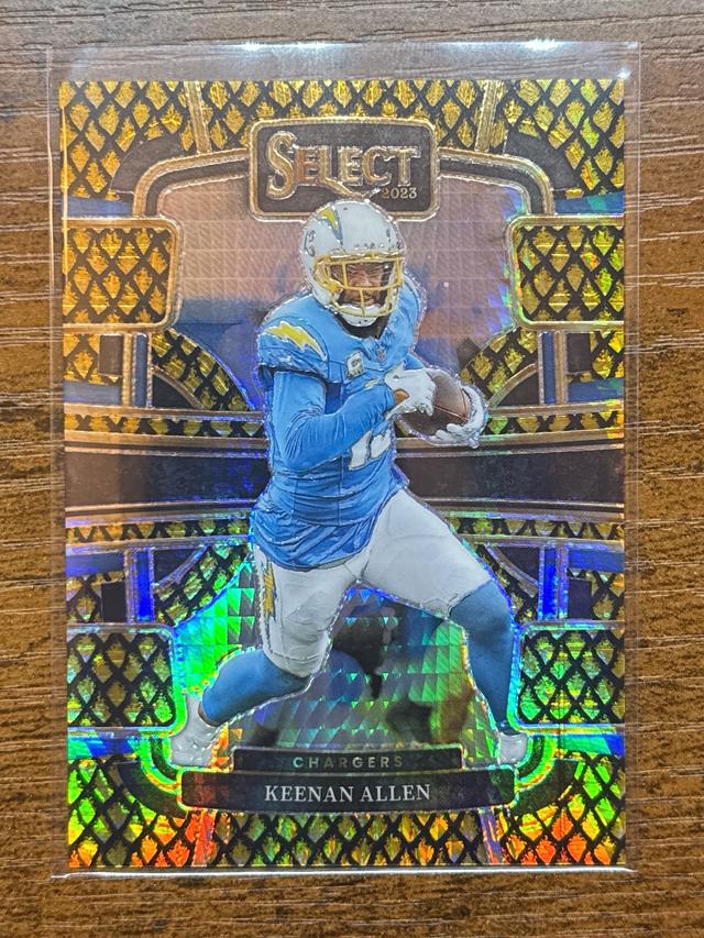 2024 Panini Select Football Keenan Allen ﻿Gold Dragon Scale Concourse /10 #51