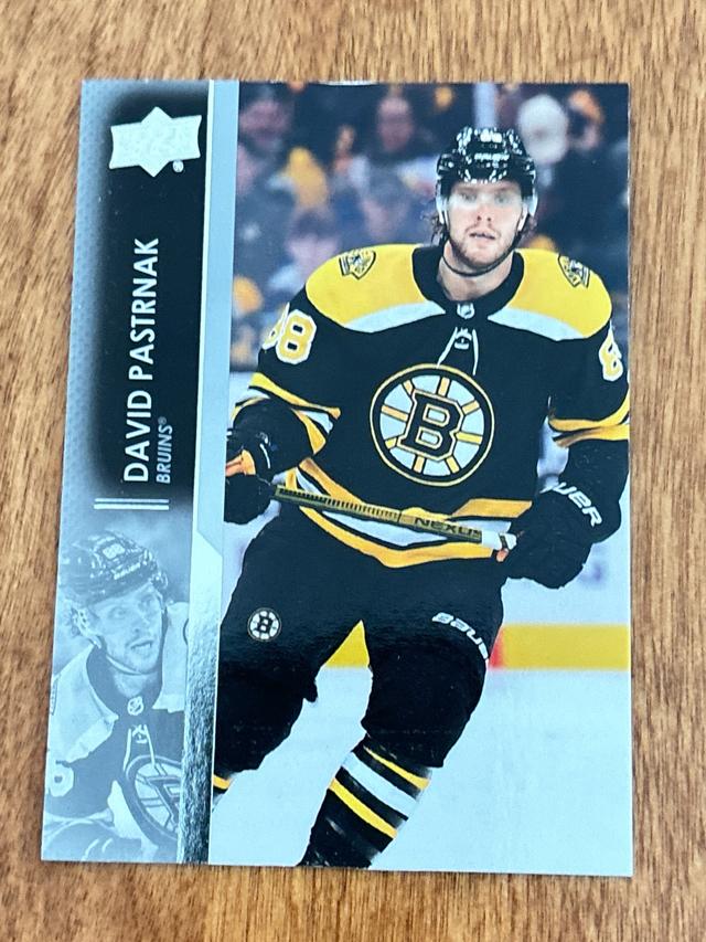 2021-22 Upper Deck Hockey Series 2 David Pastrnak Base Set #267