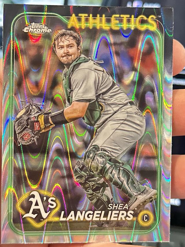 2024 Topps Chrome Shea Langeliers ﻿Base Set RayWave Refractors #205