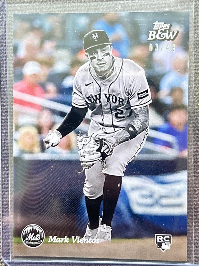 2023 Topps Black and White Mark Vientos Base Background Color /49 #90