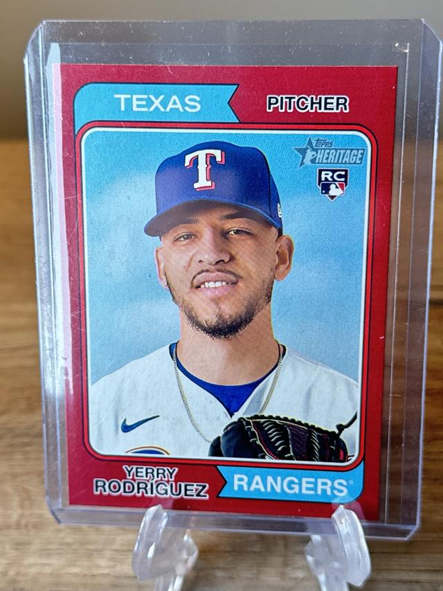 2023 Topps Heritage Yerry Rodríguez BASE #320