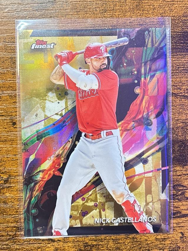 2024 Topps Finest Nick Castellanos ﻿Gold Refractor /50 #98 Phillies 