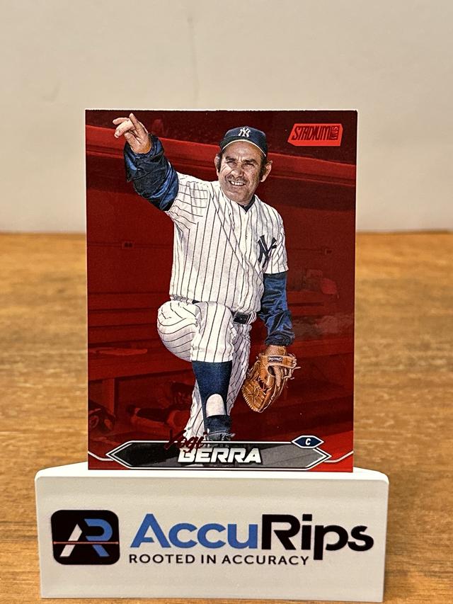 2024 Topps Stadium Club Yogi Berra ﻿Base Set Red Foil #172