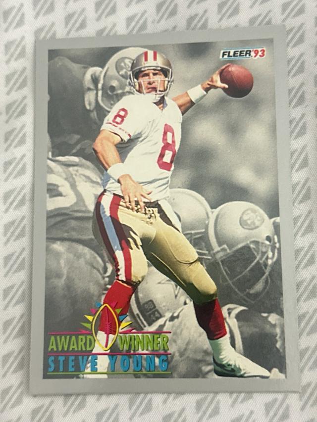 1993 Fleer Football Steve Young Award Winner ﻿Base #240