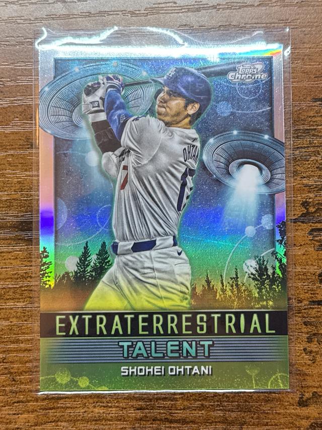 2024 Topps Cosmic Chrome Shohei Ohtani Extraterrestrial Talent #ET-17 Dodgers