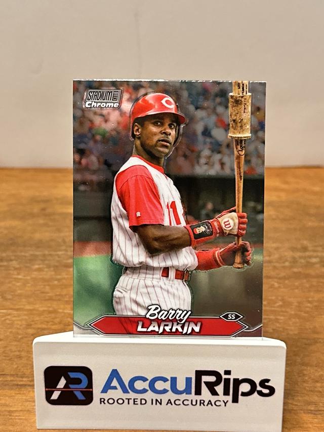 2024 Topps Stadium Club Barry Larkin Chrome /30 #67