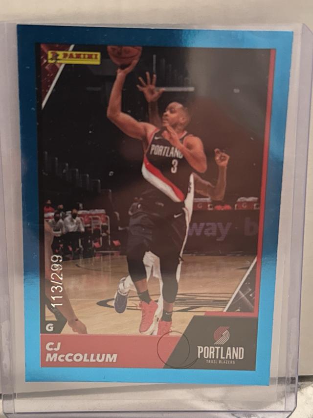 2021-22 Panini NBA Sticker & Card Collection CJ McCollum Blue /299 #33