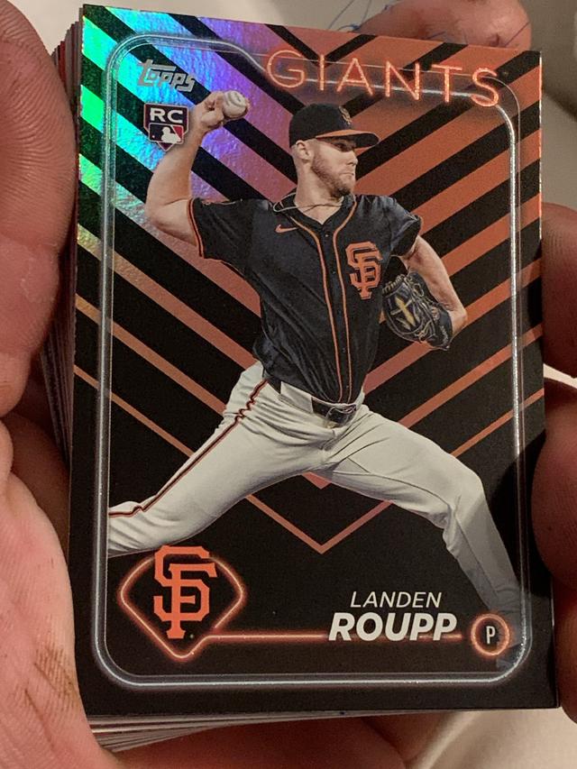 2024 Topps Update Series Landen Roupp ﻿Base Set Orange Crackle Foilboard #US186