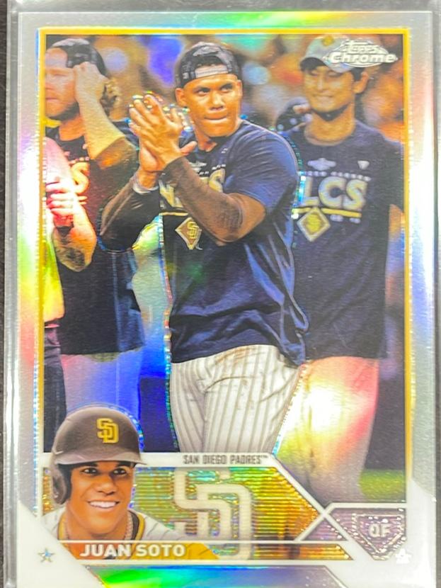 2023 Topps Chrome Juan Soto SP Image Variation Refractor #100