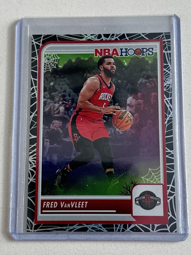 2023-24 NBA Haunted Hoops Fred VanVleet Holo Webs #249