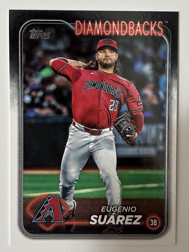 2024 Topps Update Series Eugenio Suárez ﻿Base Set Gold Rainbow Foil #US247