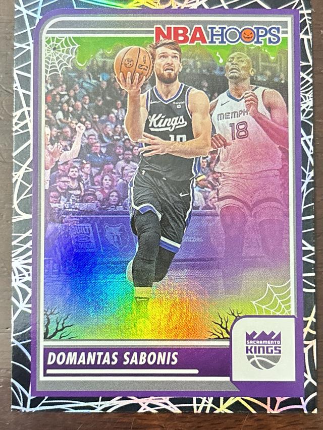 2024 Panini Haunted Hopps Domantas Sabonis ﻿NBA Holo Webs #154