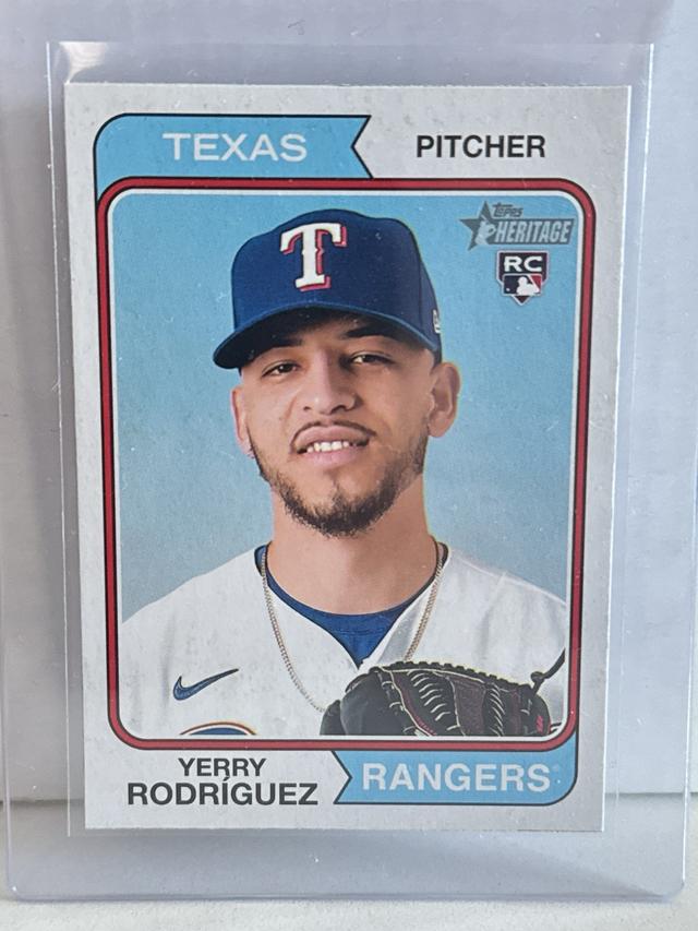 2023 Topps Heritage Yerry Rodríguez BASE #320