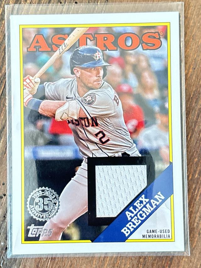 2023 Topps Series 1 Alex Bregman 1988 TOPPS BASEBALL RELICS #88R-ABR