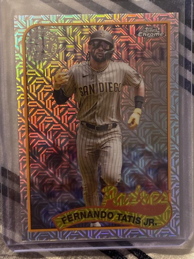 2024 Topps Series 2 Fernando Tatis Jr. MOJO #2T89C-35