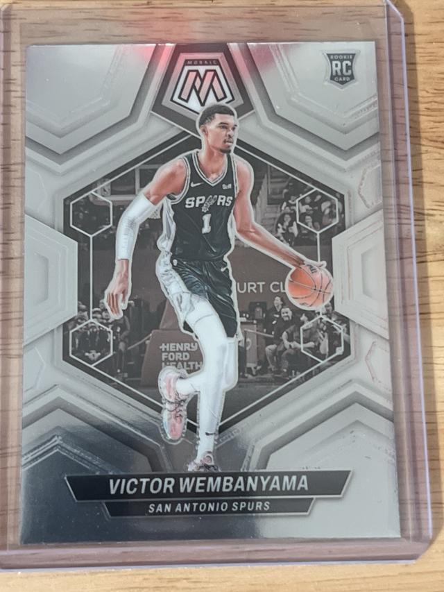 2023-24 Panini Mosaic Victor Wembanyama Rookies #238