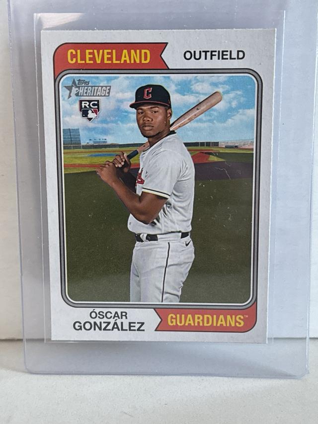 2023 Topps Heritage Óscar González BASE #382