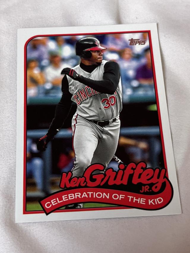 2024 Topps Series 1 Ken Griffey Jr. CELEBRATION OF THE KID #KID-16