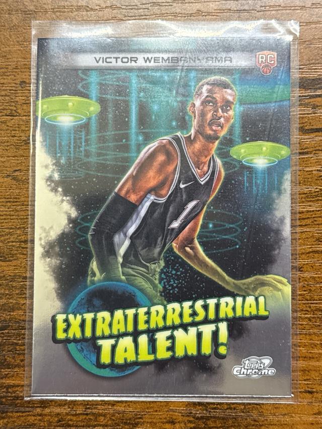 2023-24 Topps Cosmic Chrome Basketball Victor Wembanyama #ET-16