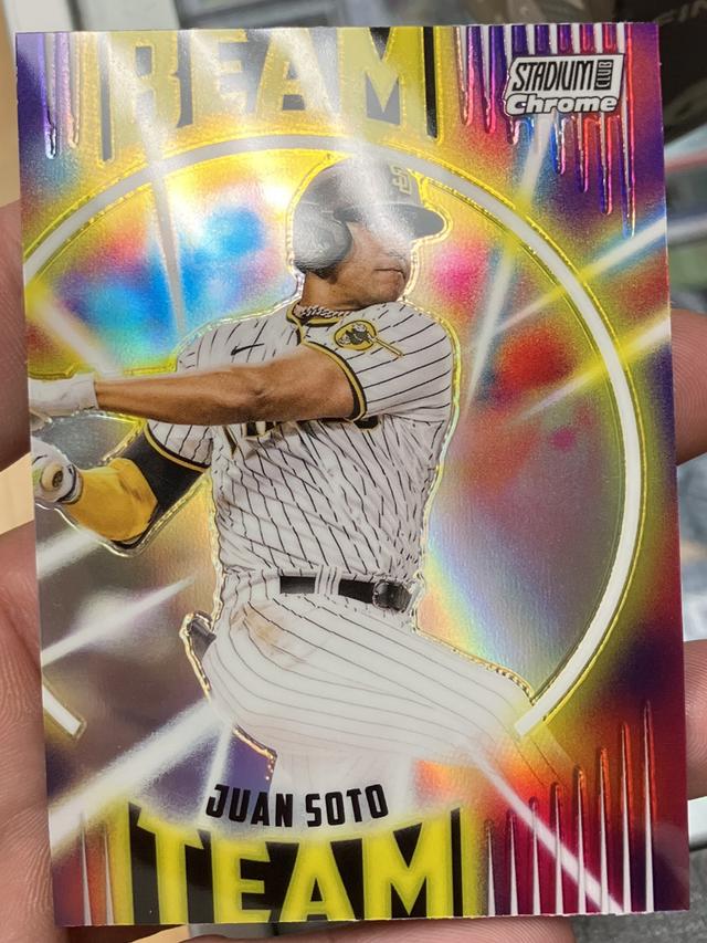 2022 Topps Stadium Club Chrome Juan Soto BEAM TEAM #BT-4