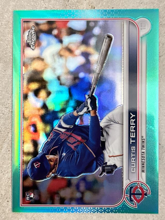 2022 Topps Chrome Curtis Terry ﻿Base Set Aqua Refractors /199 #68