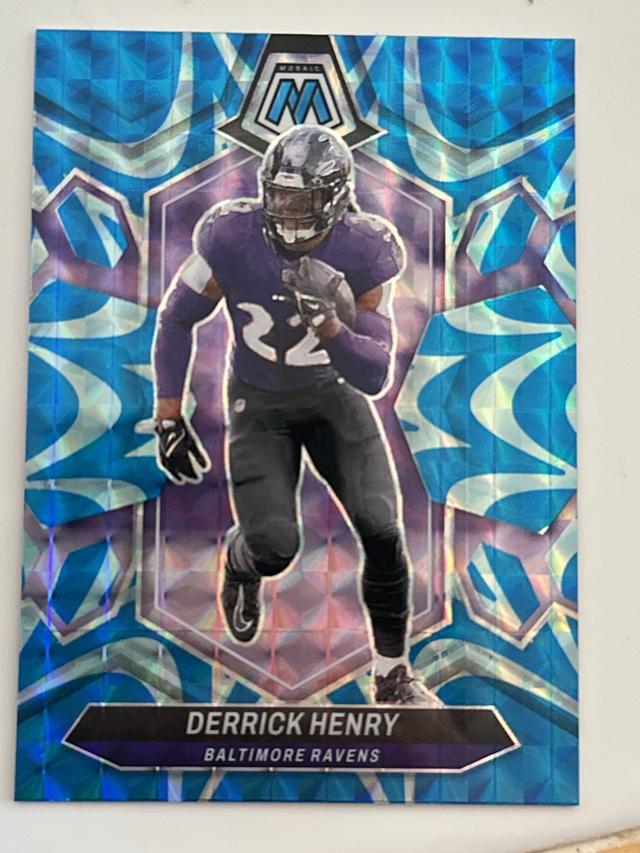 2024 Panini Mosaic Football Derrick Henry ﻿Base Set Blue Reactive #16