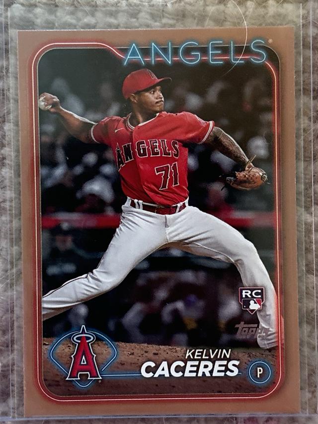 2024 Topps Series 2 Kelvin Caceres BASE SET Gold /2024 #680