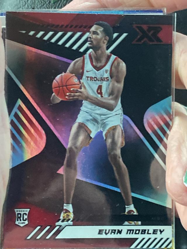 2021-22 Panini Chronicles Draft Picks Evan Mobley XR Base Set Black #162