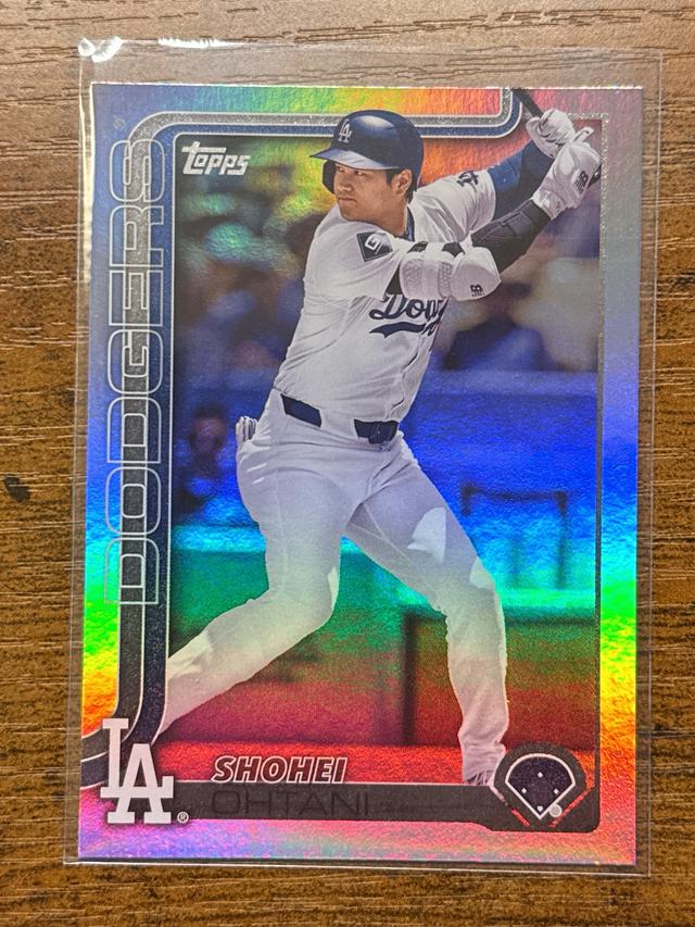 2025 Topps Series 1 Shohei Ohtani Rainbow Foil #1 Dodgers