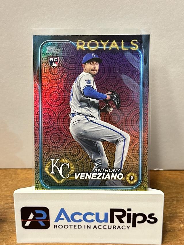 2024 Topps Series 2 Anthony Veneziano BASE SET Holiday #425