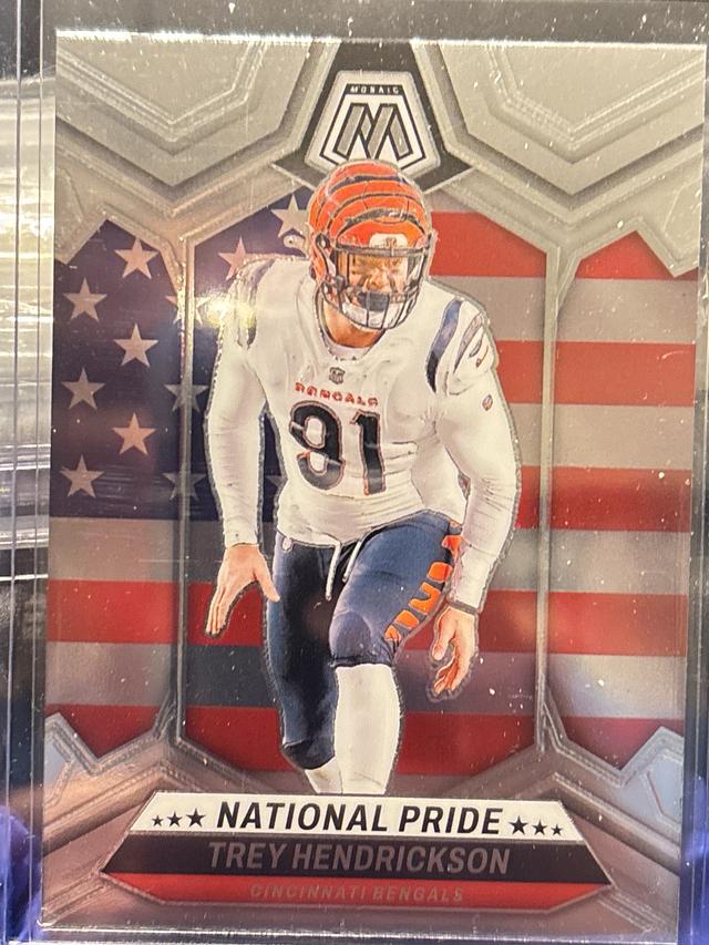 2024 Panini Mosaic Football Trey Hendrickson National Pride #267