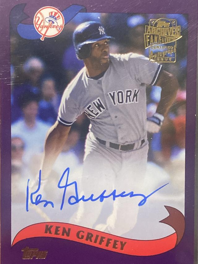 2021 Topps Archives Ken Griffey Fan Favorites Autographs Set Purple /150 #FFA-KG