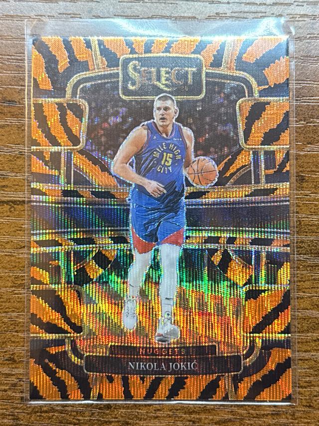 2023-24 Panini Select Basketball Nikola Jokic ﻿Concourse Tiger Prizm #32 SP