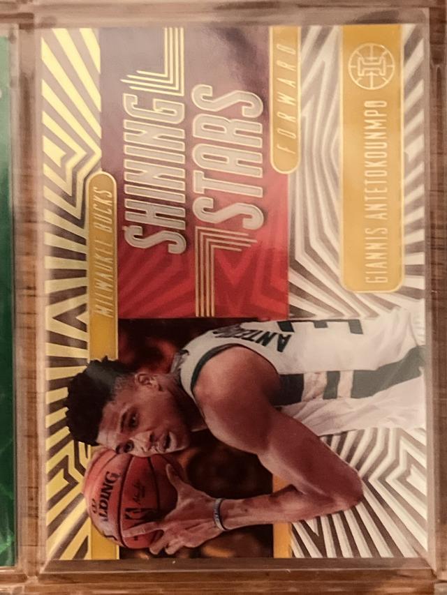 2019-20 Panini Illusions Basketball Giannis Antetokounmpo Orange /10 #13