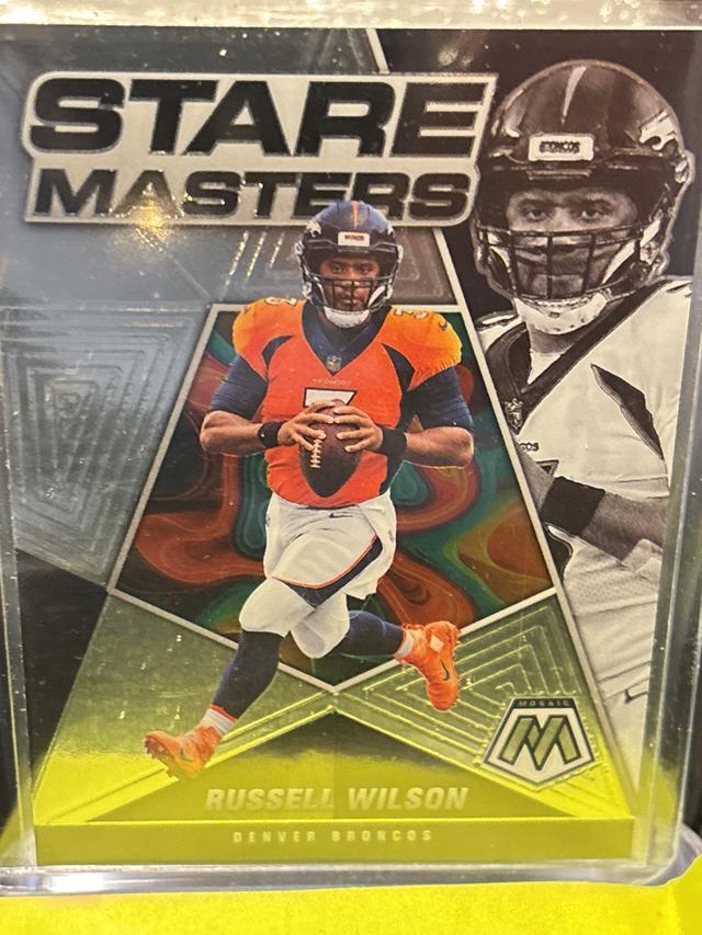 2022 Panini Mosaic Football Russell Wilson Stare Masters Set Silver #5