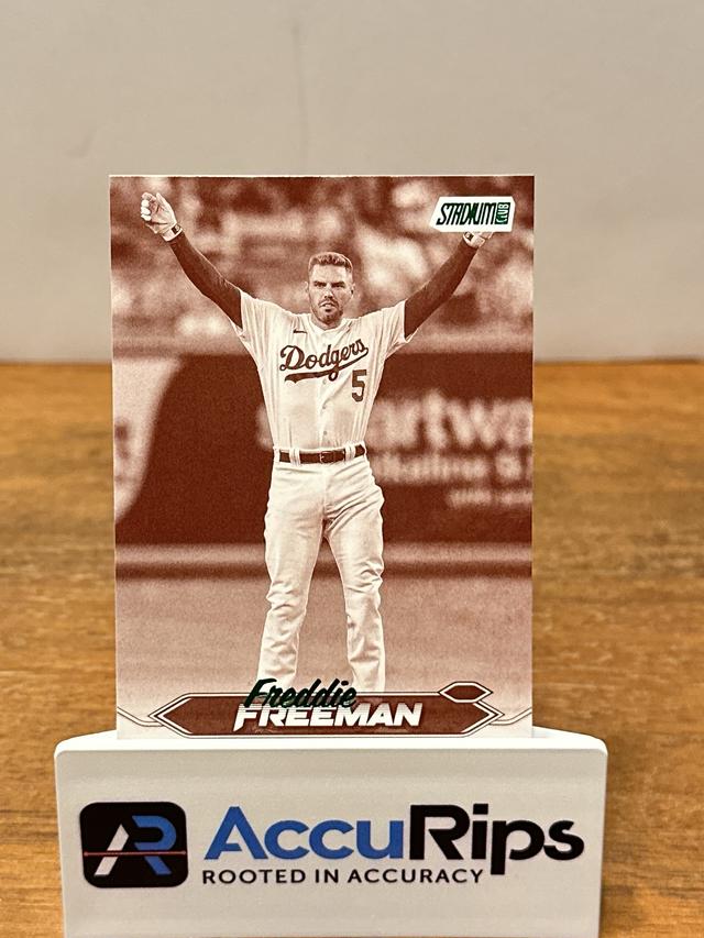 2024 Topps Stadium Club Freddie Freeman ﻿Base Set Sepia #129