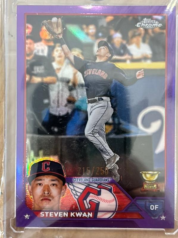 2023 Topps Chrome Steven Kwan BASE CARDS I /250 #107