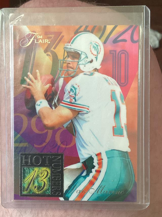 1994 Fleer Ultra Dan Marino ﻿Flair Hot Numbers #7