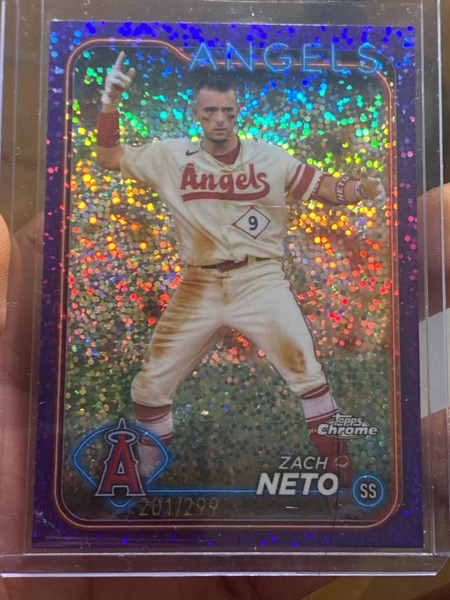 2024 Topps Chrome Zach Neto ﻿Base Set Purple Speckle Refractors /299 #123