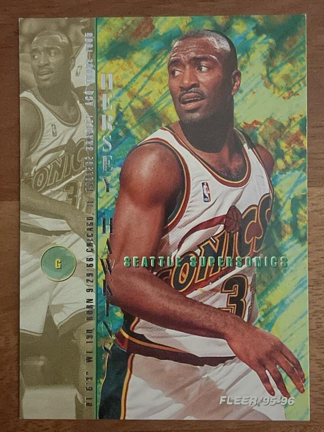 1995-96 Fleer Basketball Hersey Hawkins ﻿Base #252