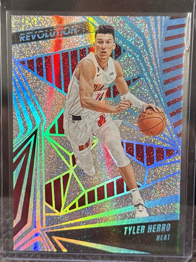 2023-24 Panini Revolution Tyler Herro ﻿Neutron /125 #70